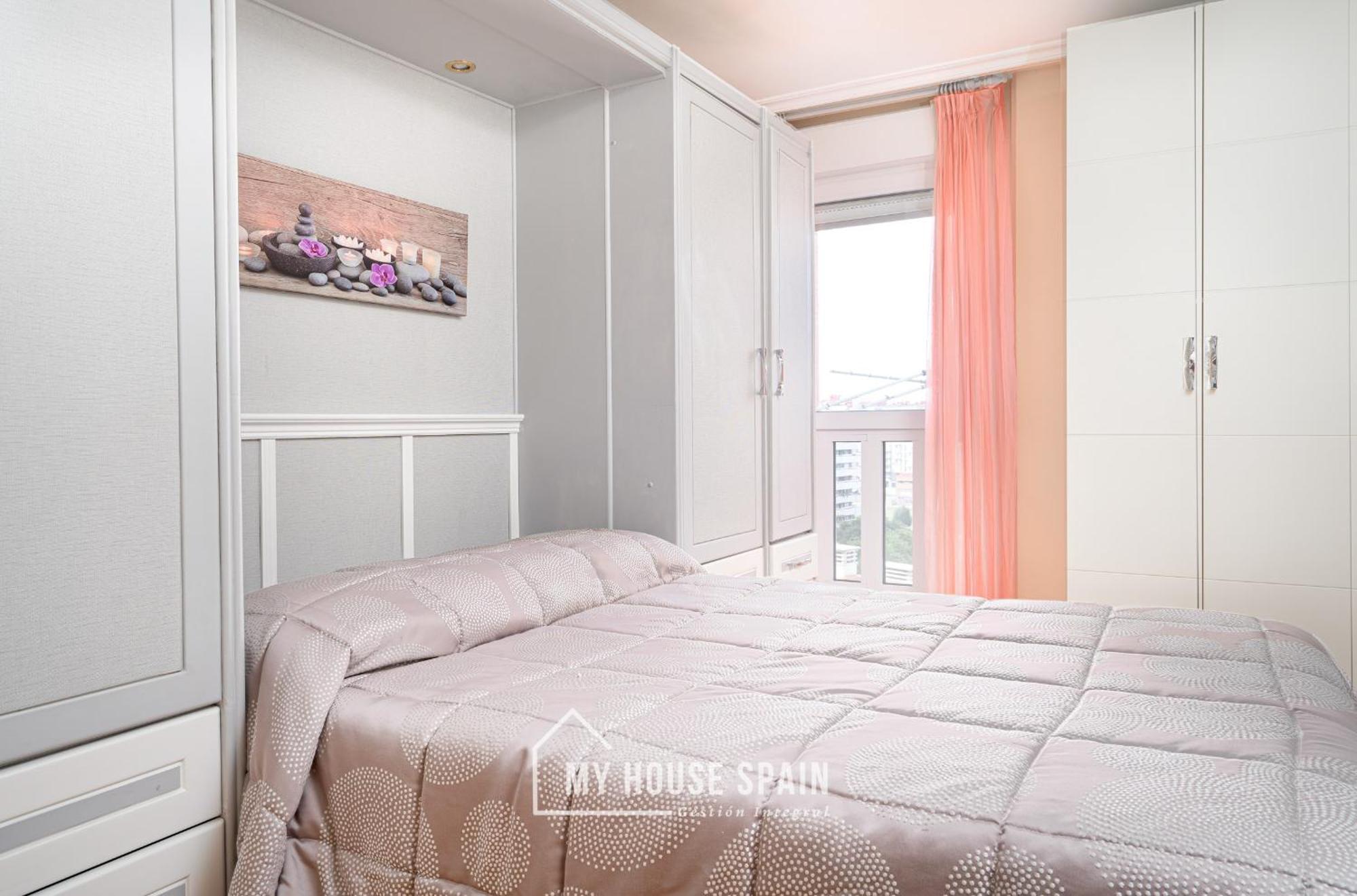 Myhousespain - Amplio Apartamento Con Vistas En Pleno Centro Gijón Eksteriør billede