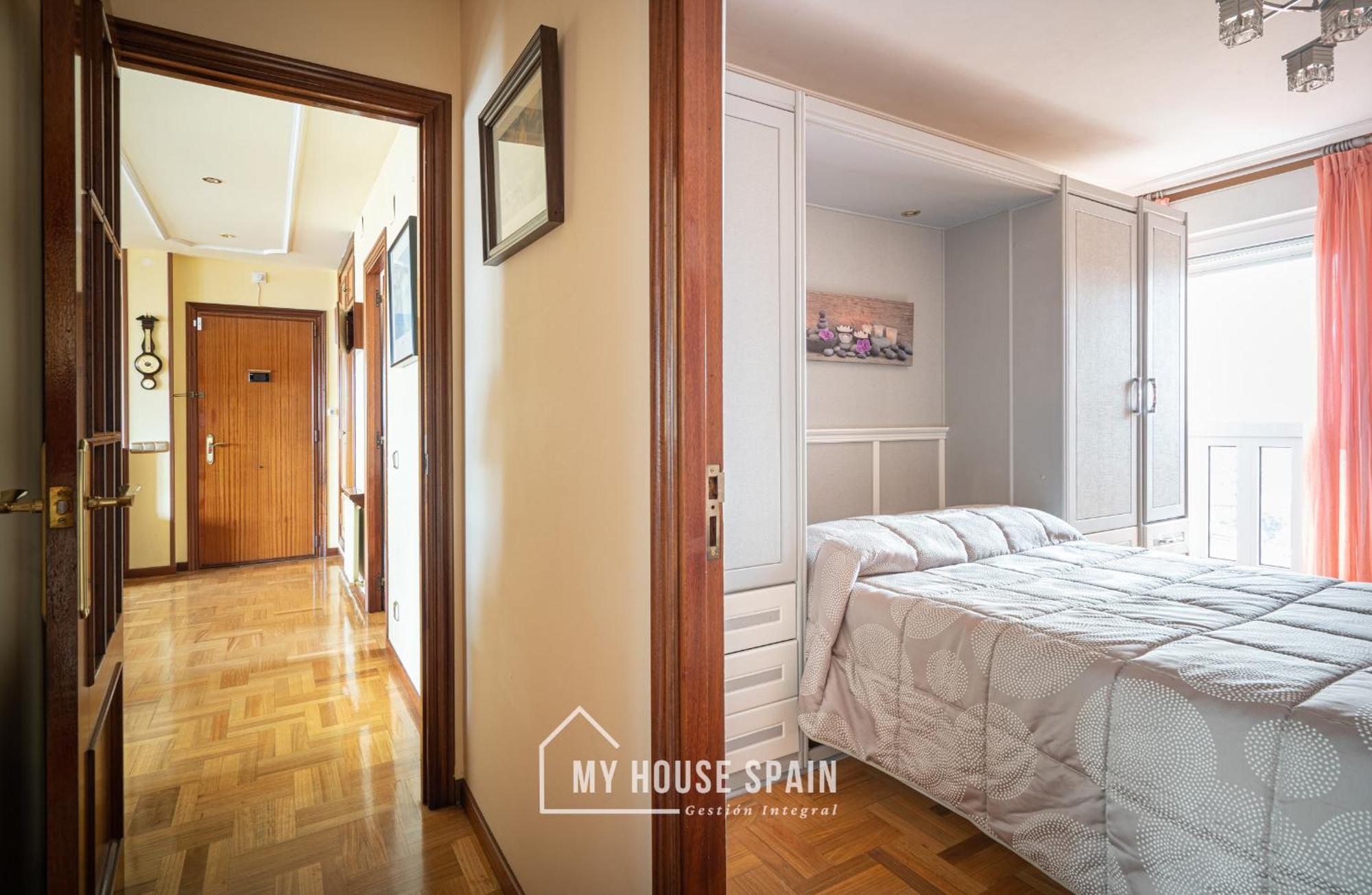 Myhousespain - Amplio Apartamento Con Vistas En Pleno Centro Gijón Eksteriør billede