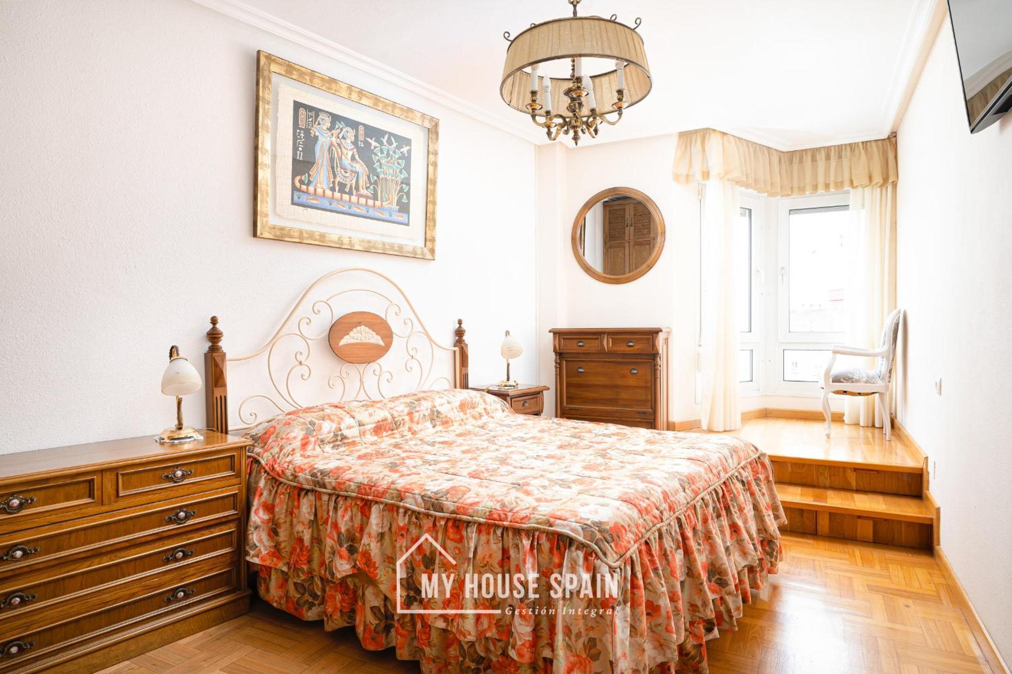 Myhousespain - Amplio Apartamento Con Vistas En Pleno Centro Gijón Eksteriør billede