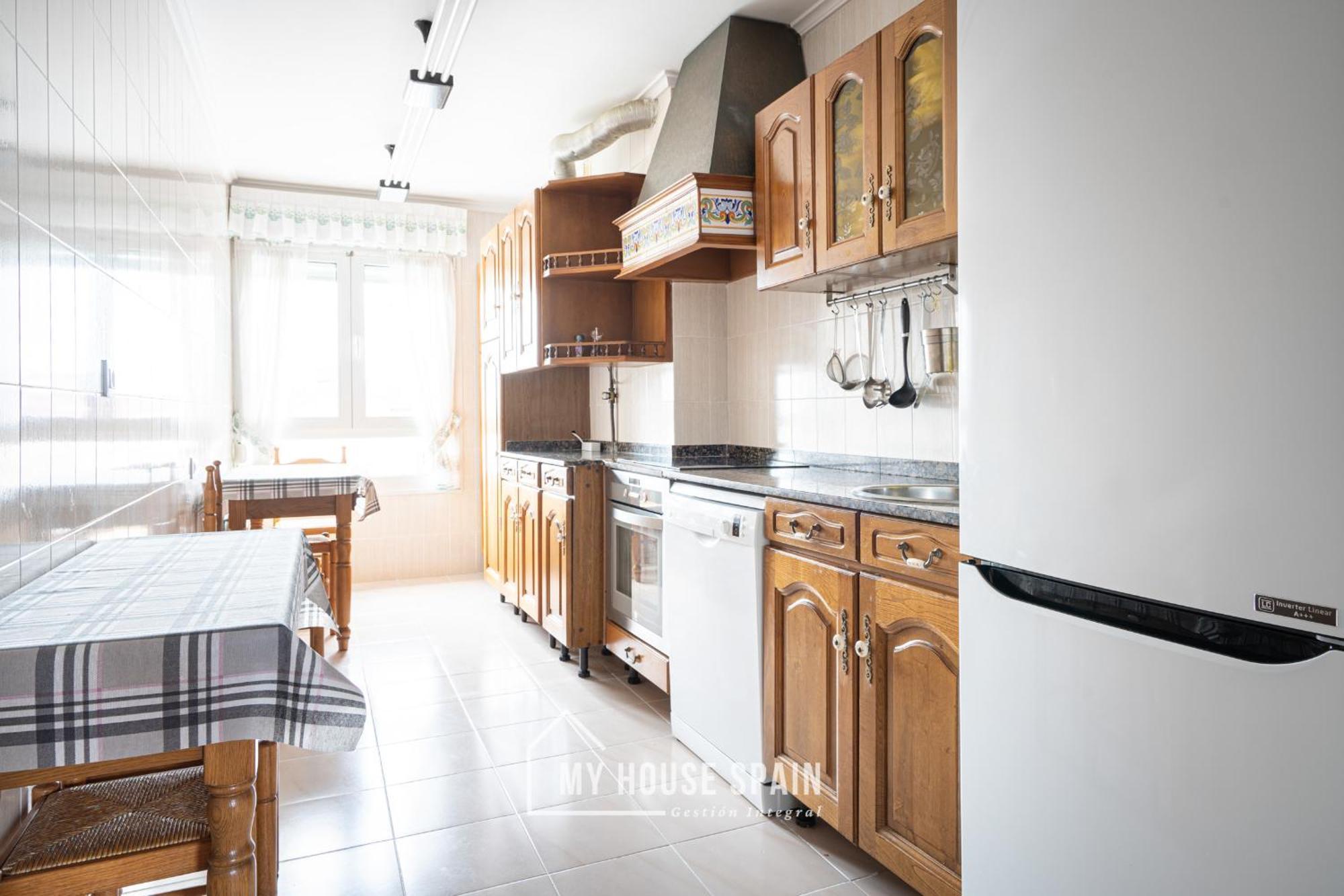 Myhousespain - Amplio Apartamento Con Vistas En Pleno Centro Gijón Eksteriør billede