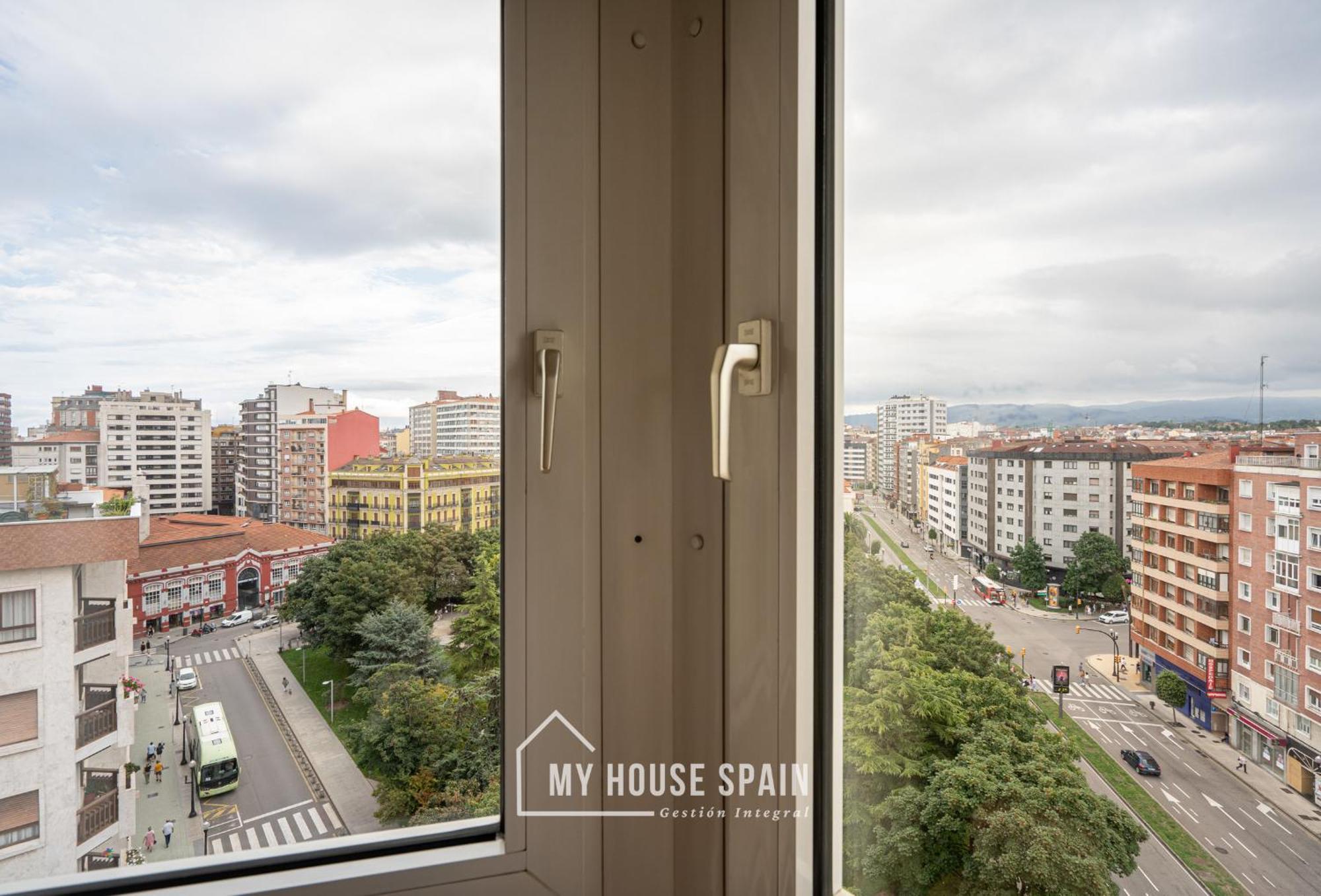 Myhousespain - Amplio Apartamento Con Vistas En Pleno Centro Gijón Eksteriør billede