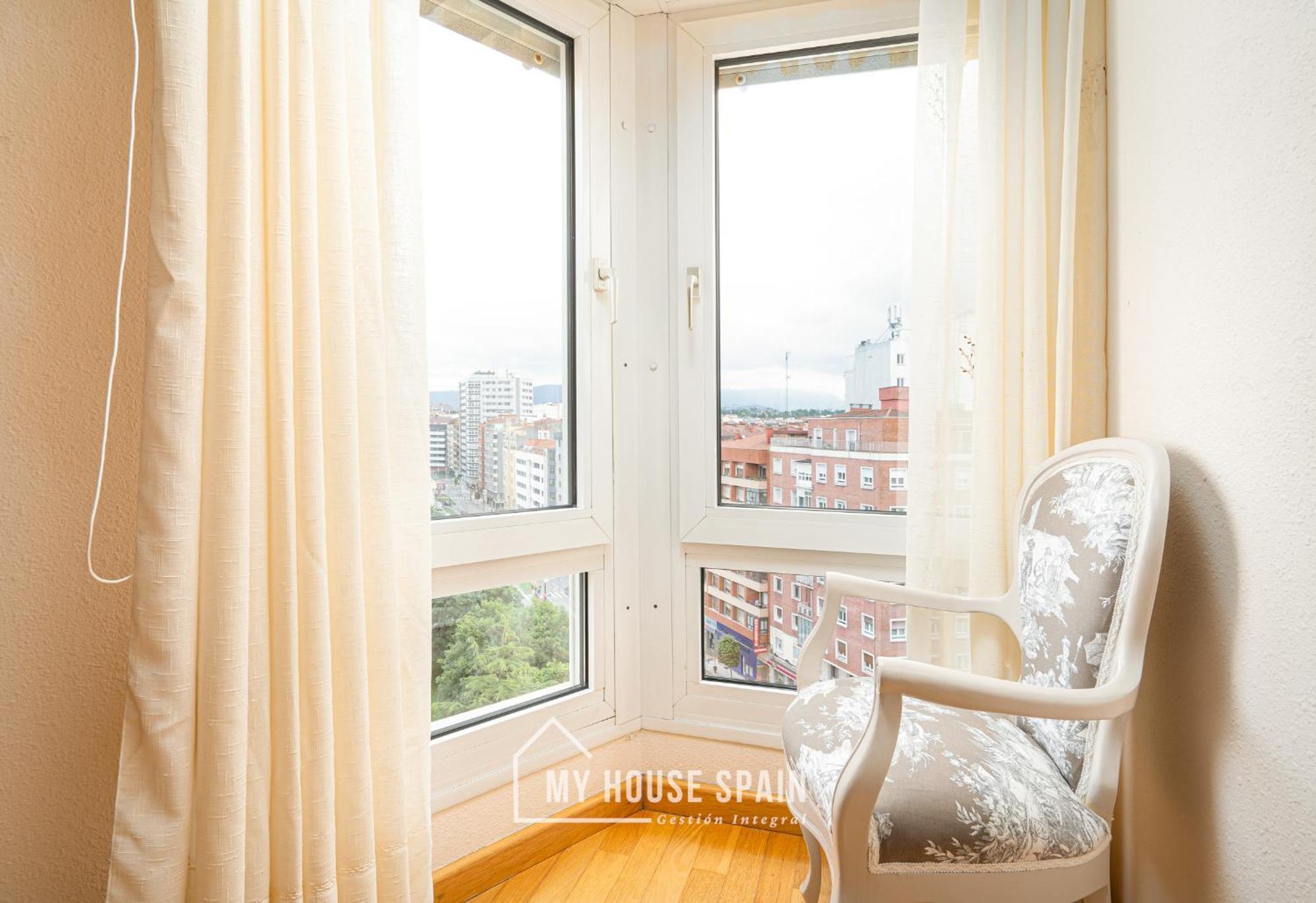 Myhousespain - Amplio Apartamento Con Vistas En Pleno Centro Gijón Eksteriør billede